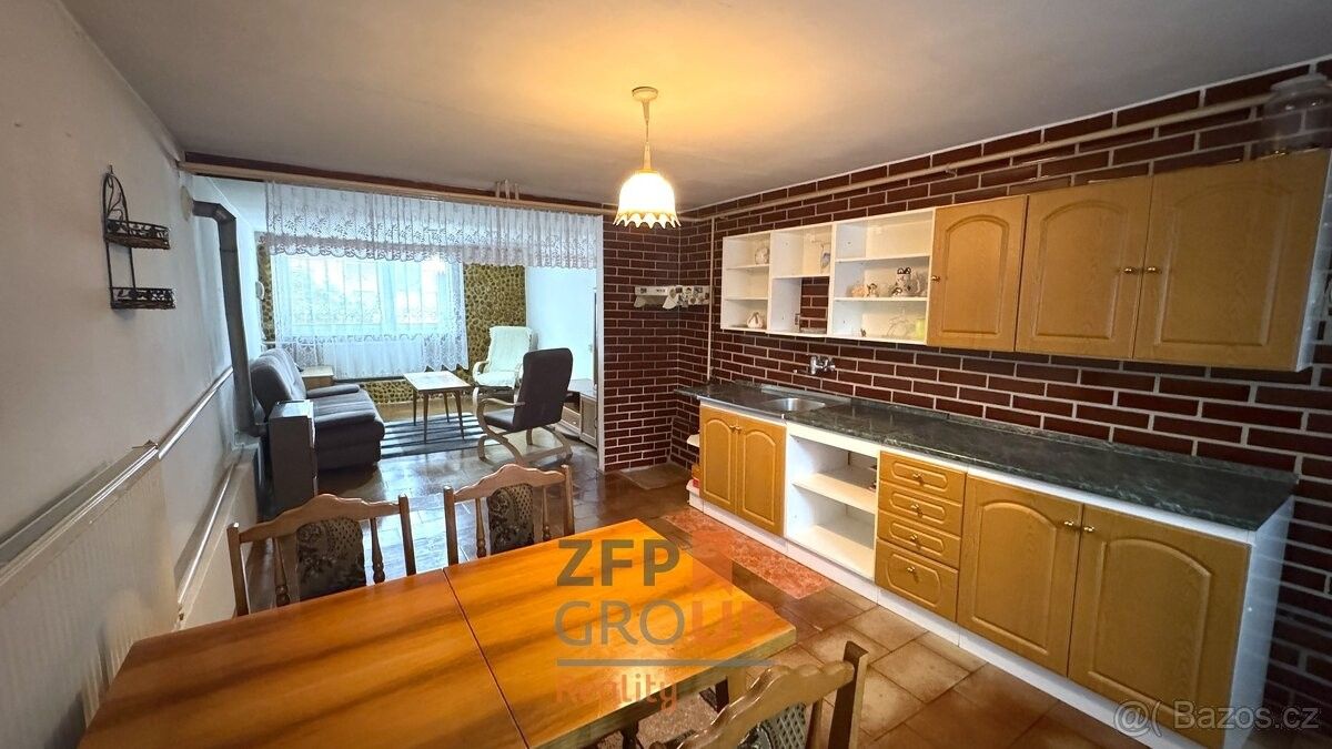 Prodej rodinný dům - 987 65, Slovensko