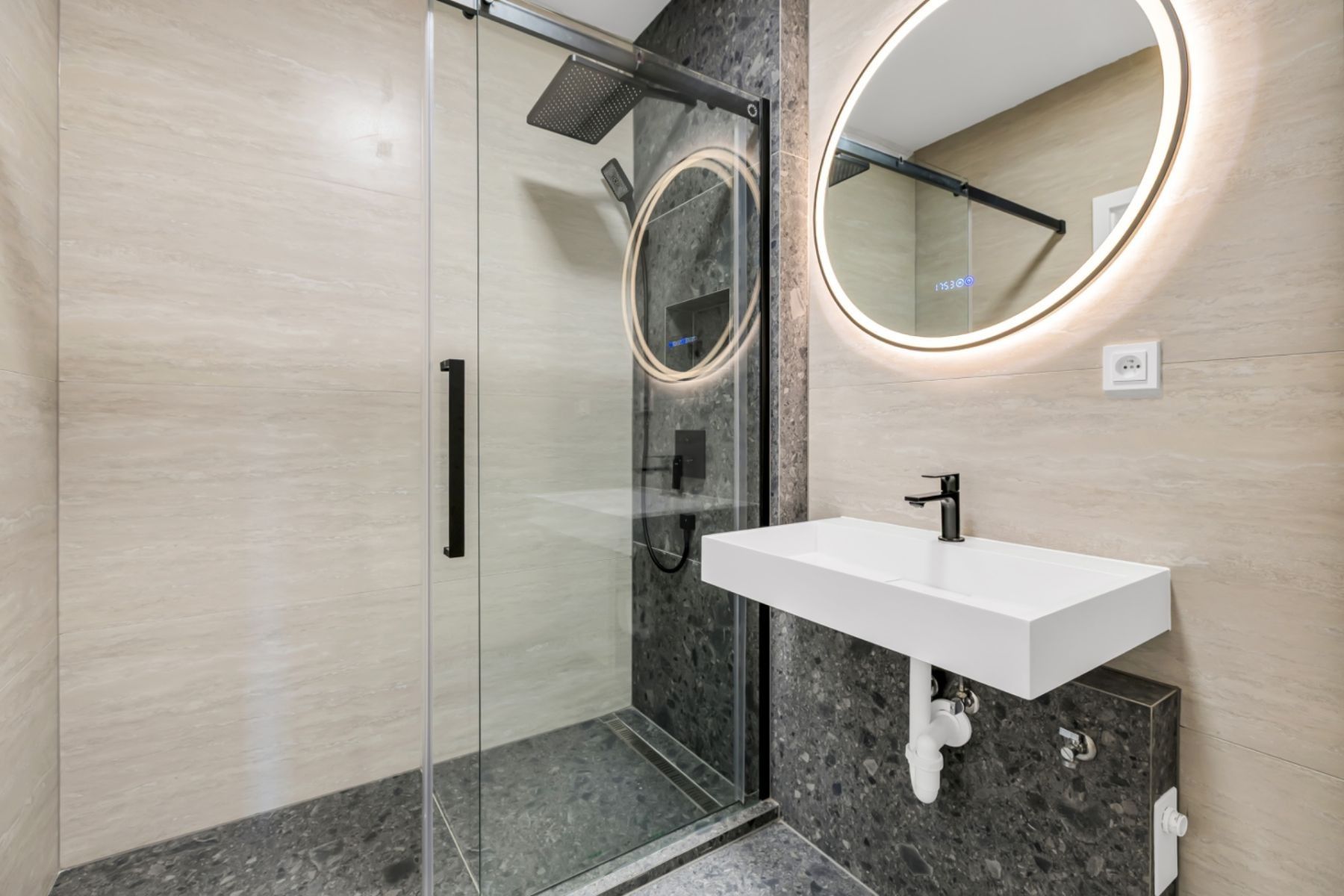 2+kk, Zlonická, Praha - Letňany, 65 m² - 1