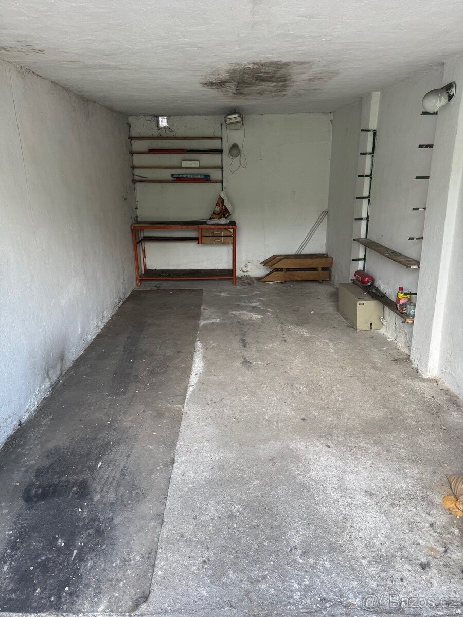 Pronájem garáž - Havířov, 736 01
