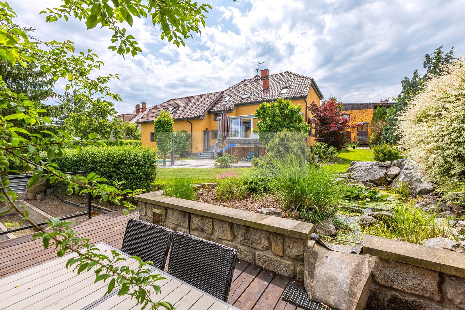 Rodinné domy, Nová, Mladá Boleslav, 302 m²