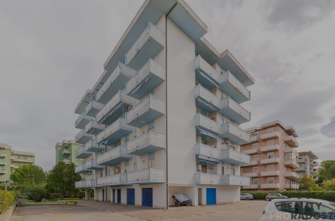 Byty, 987 66, Zahraničí