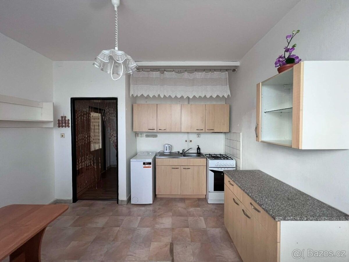 Pronájem byt - Orlová, 735 14