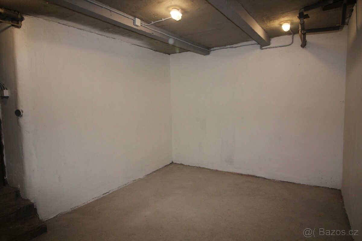 Prodej sklad - Praha, 170 00