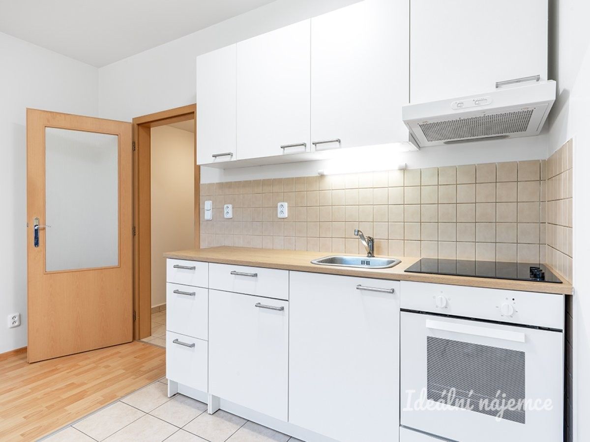Byt 1+kk · 31 m² · Dobrovolného, Praha - 3