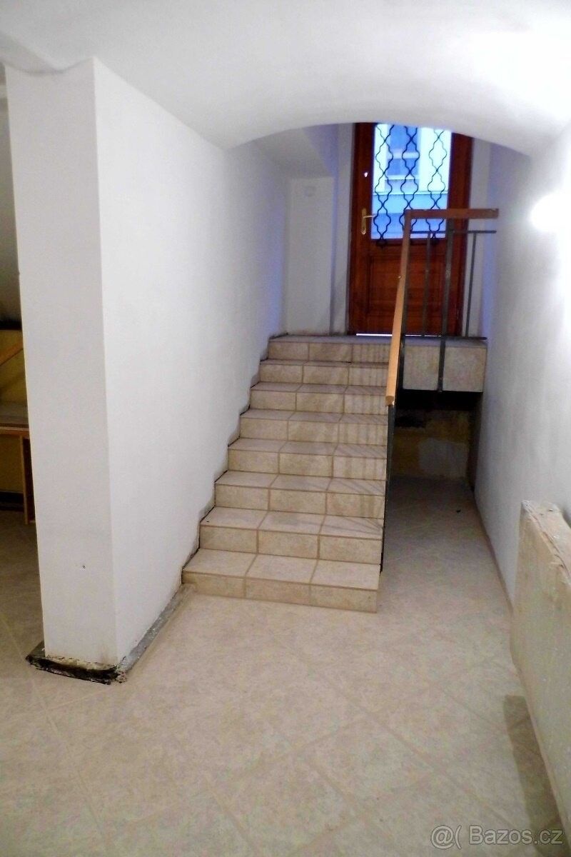 Pronájem obchodní prostory - České Budějovice, 370 01