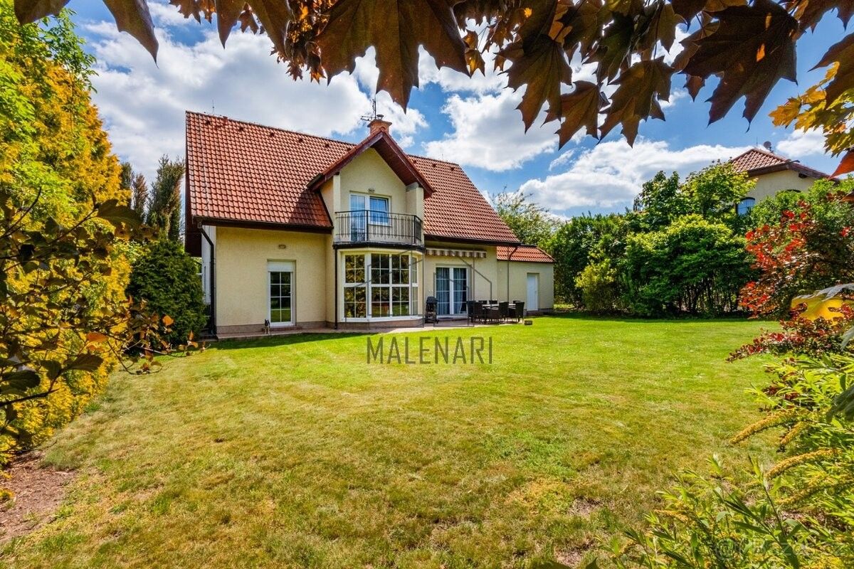 Rodinné domy, Mníšek pod Brdy, 252 10