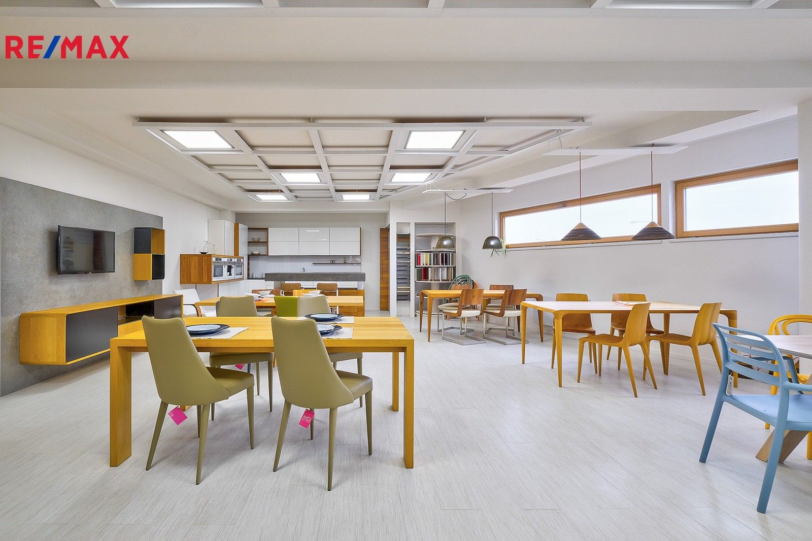 Obchodní prostory, K metru, Praha, 139 m²