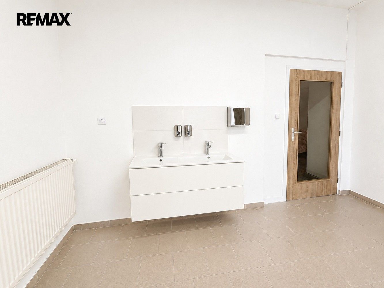 Pronájem komerční - Váňova, Kladno, 47 m² - 5