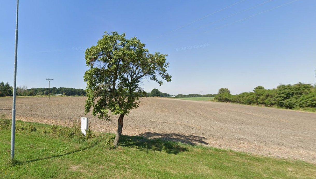 Prodej pozemek pro bydlení - Bělušice, Kolín, 1 673 m²