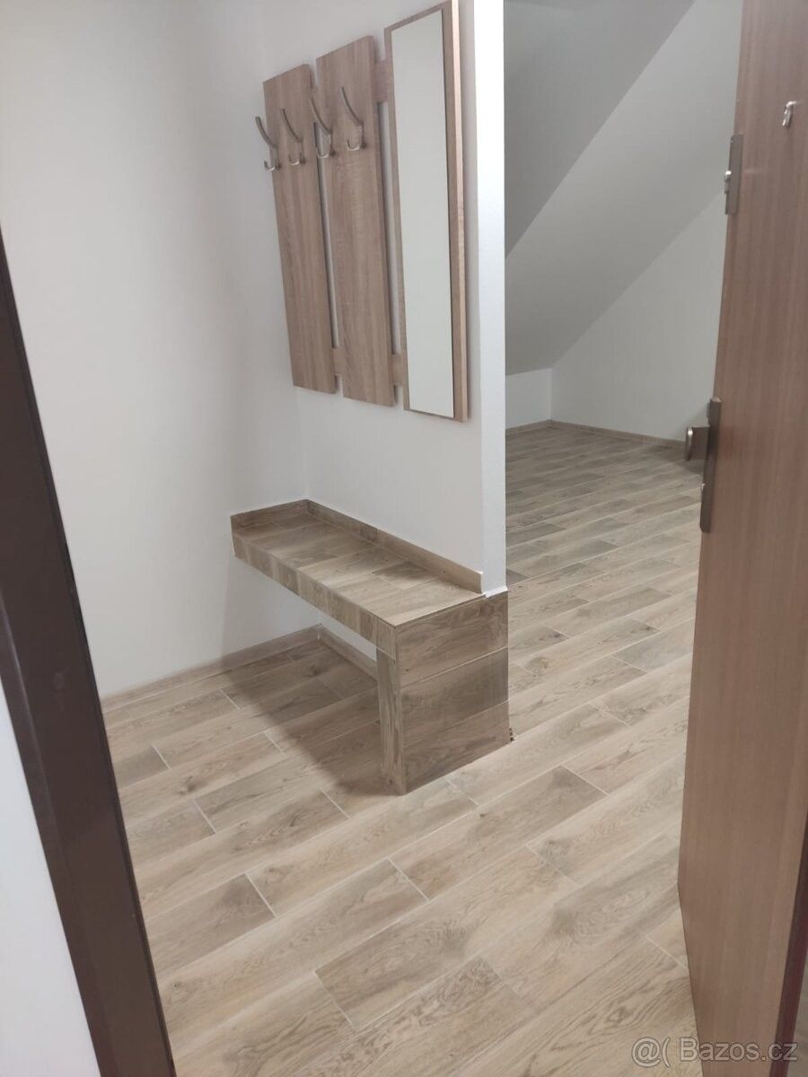 Pronájem byt - Horní Lideč, 756 12