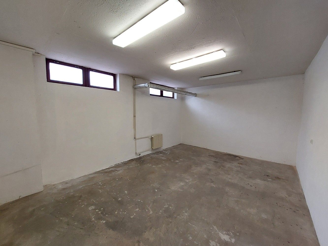 Sklady, Jindřichův Hradec, 27 m² - 1