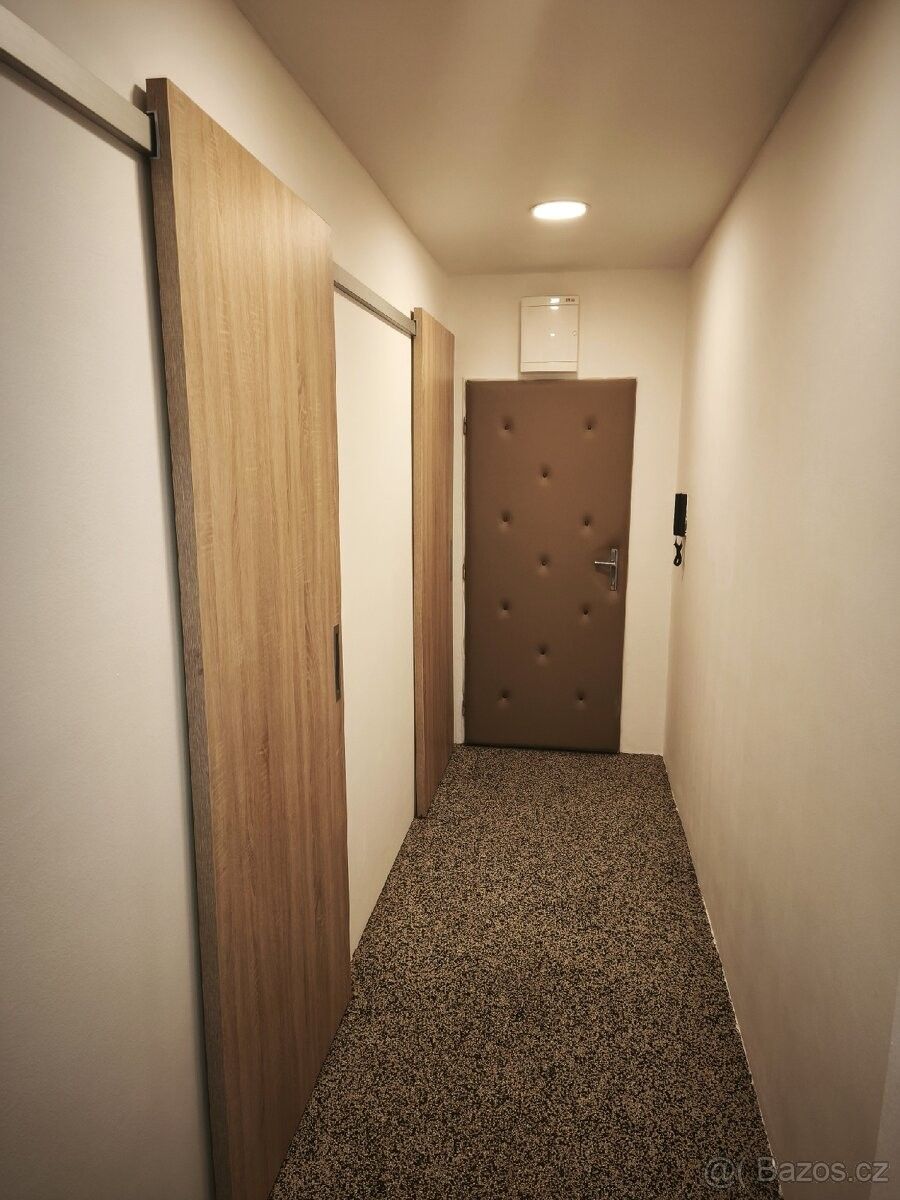 Byty, Adamov, 679 04