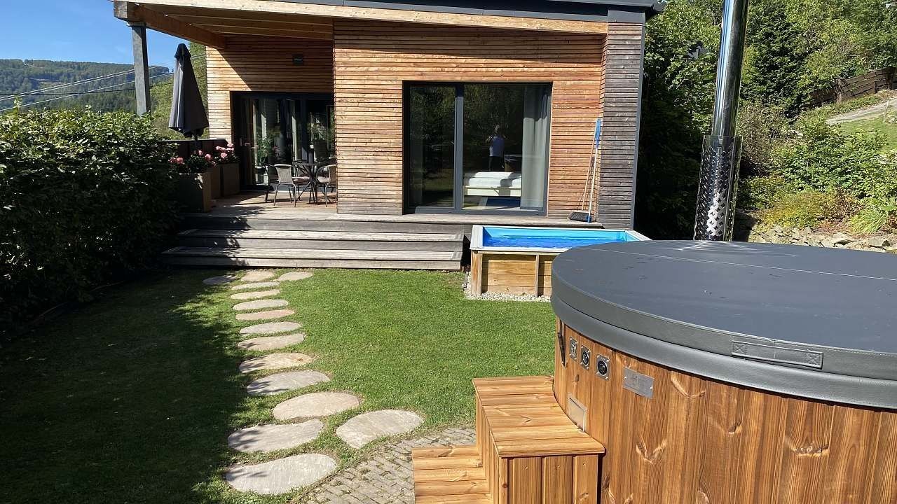 Chaty, Rožnov pod Radhoštěm - Rožnov pod Radhoštěm, Zlínský kraj - 1