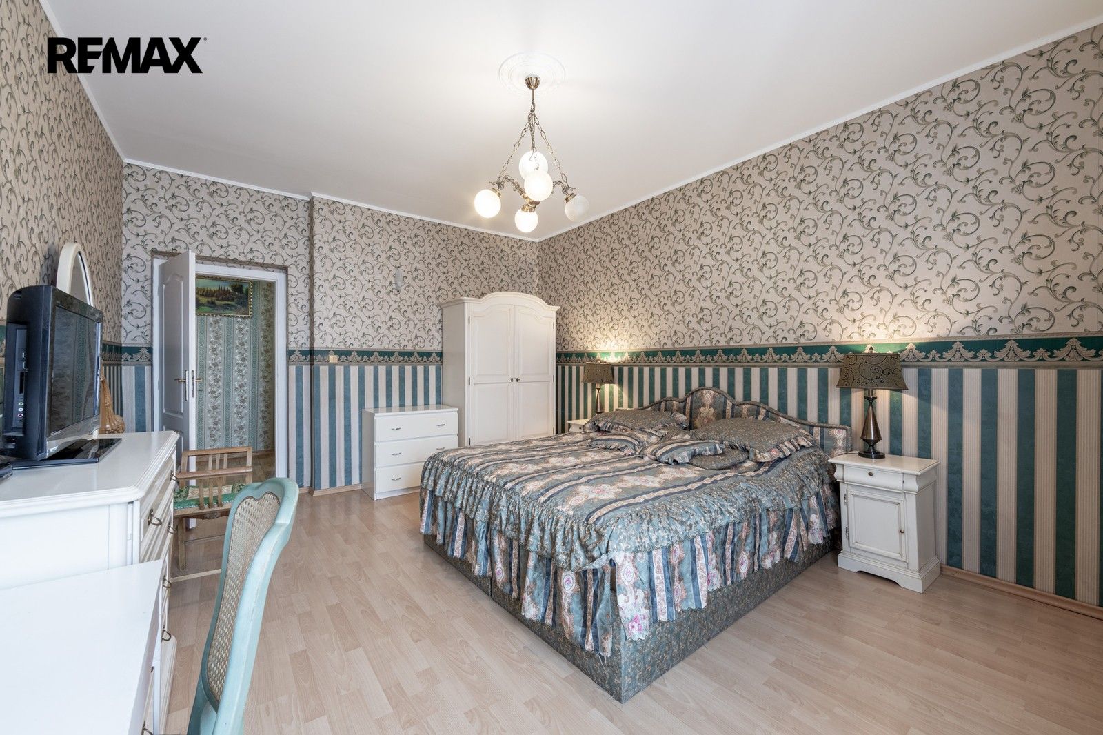 3+1, Koptova 1191, Karlovy Vary, 122 m² - 1