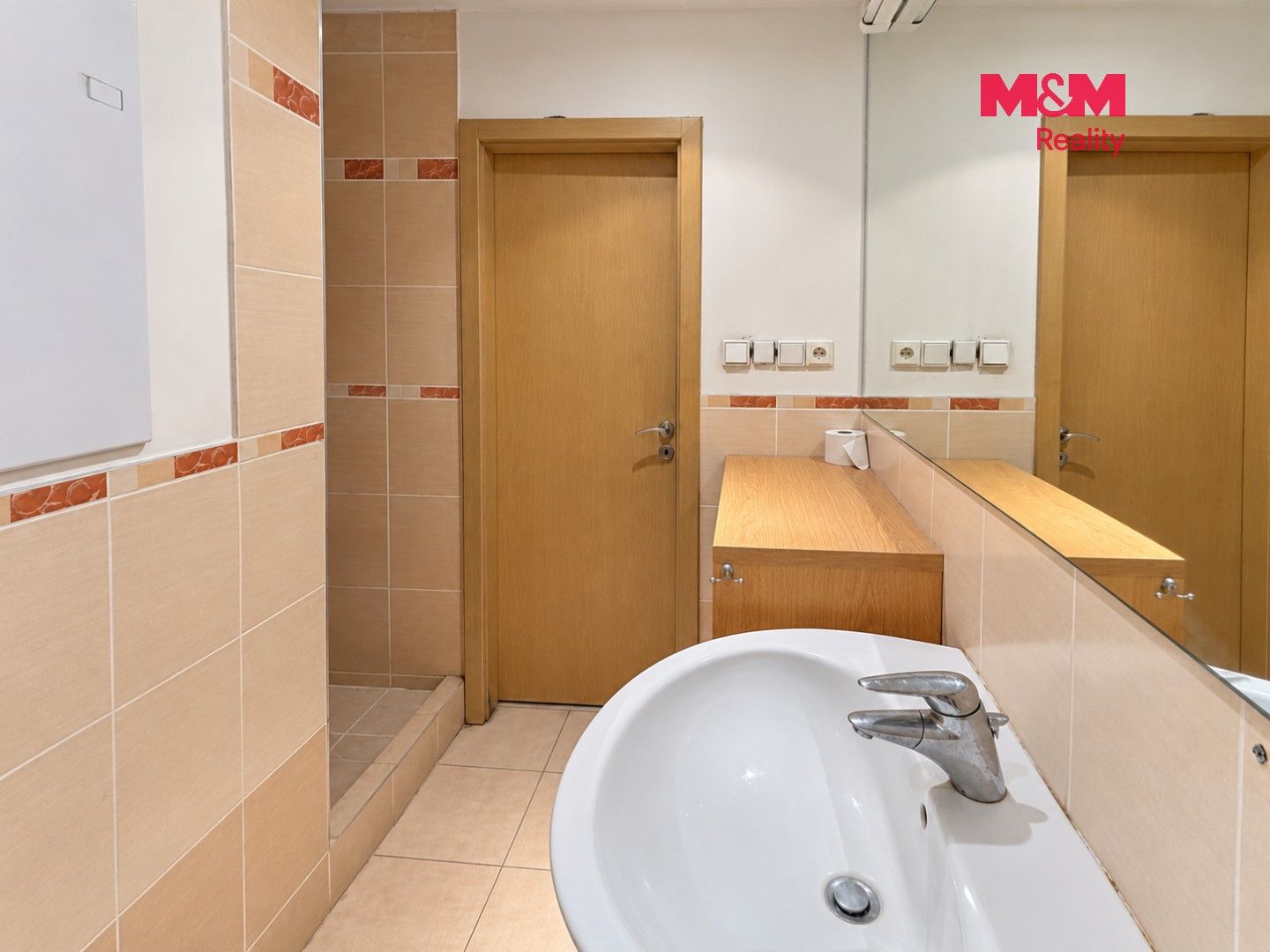 Pronájem byt 2+kk - Komárovská, Praha, 49 m² - 5