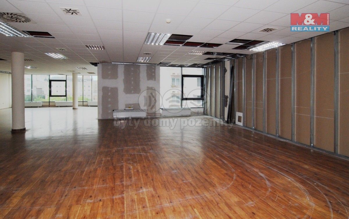 Pronájem kancelář - Masarykovo náměstí, Ostrava, 210 m²