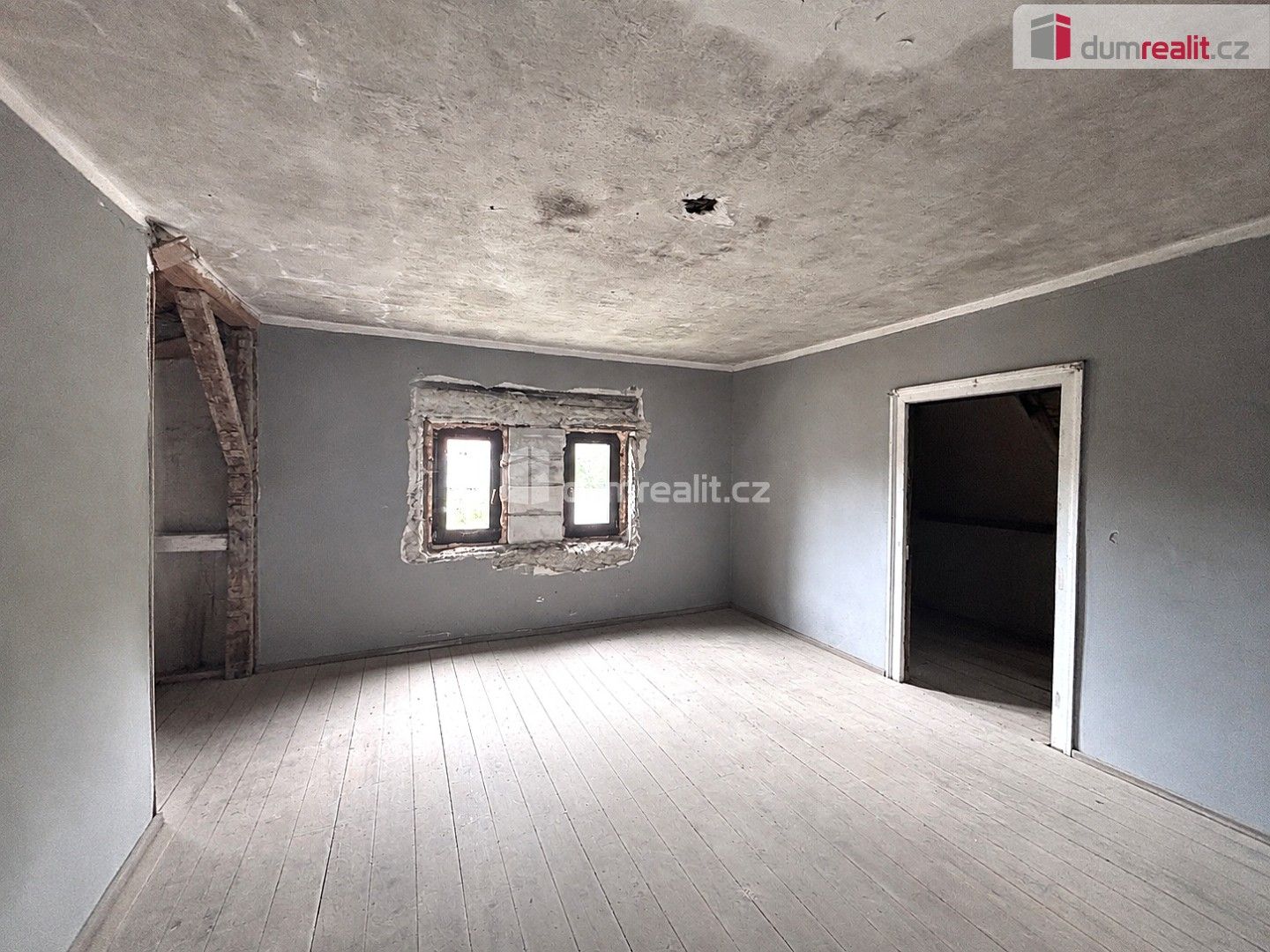 Prodej rodinný dům - V zátiší, Kraslice, 300 m² - 5