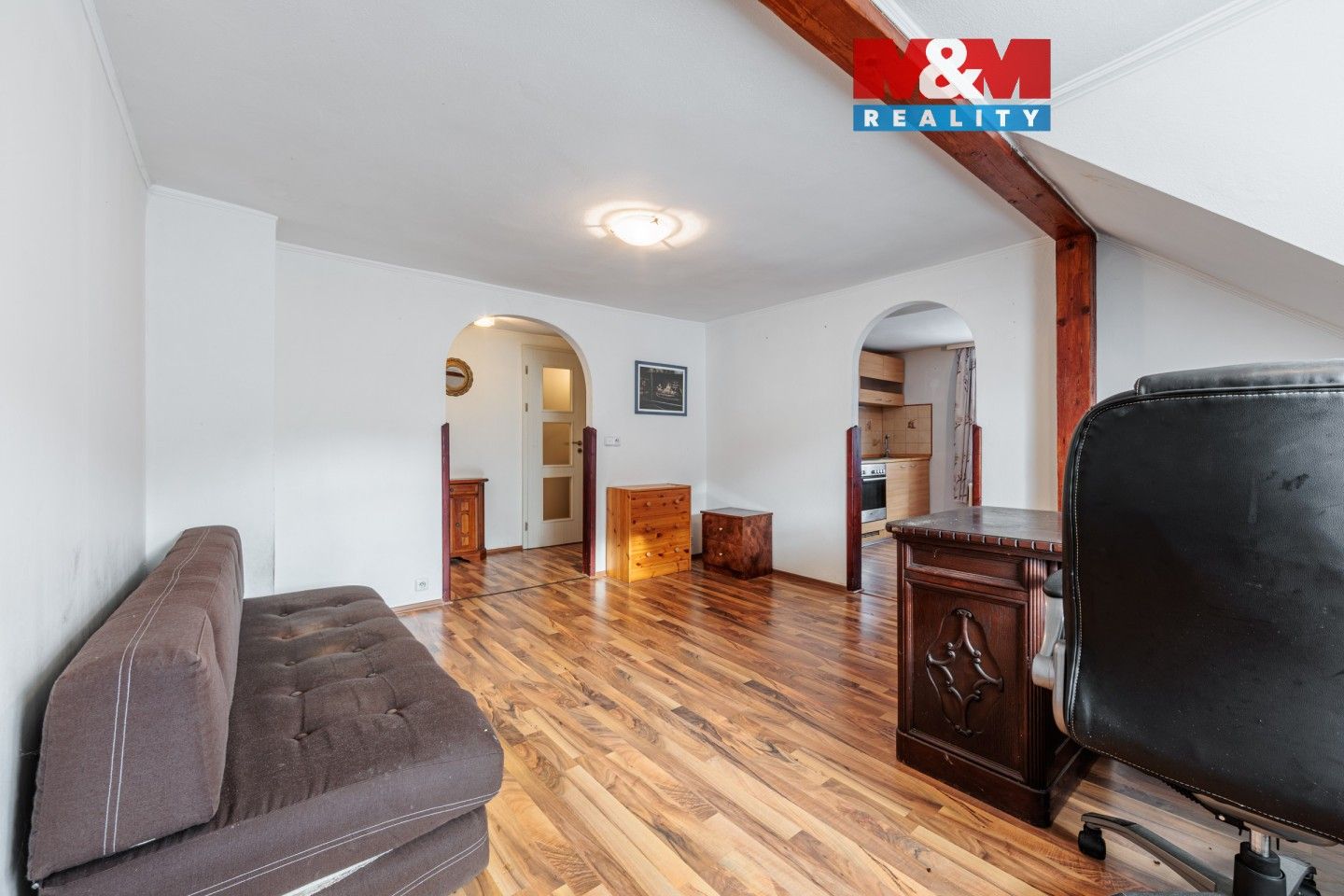 Rodinné domy, Nádražní, Bečov nad Teplou, 298 m²