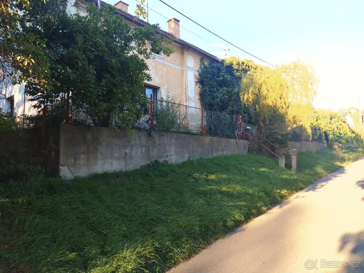 Prodej pozemek pro bydlení - Bojanovice, 262 03