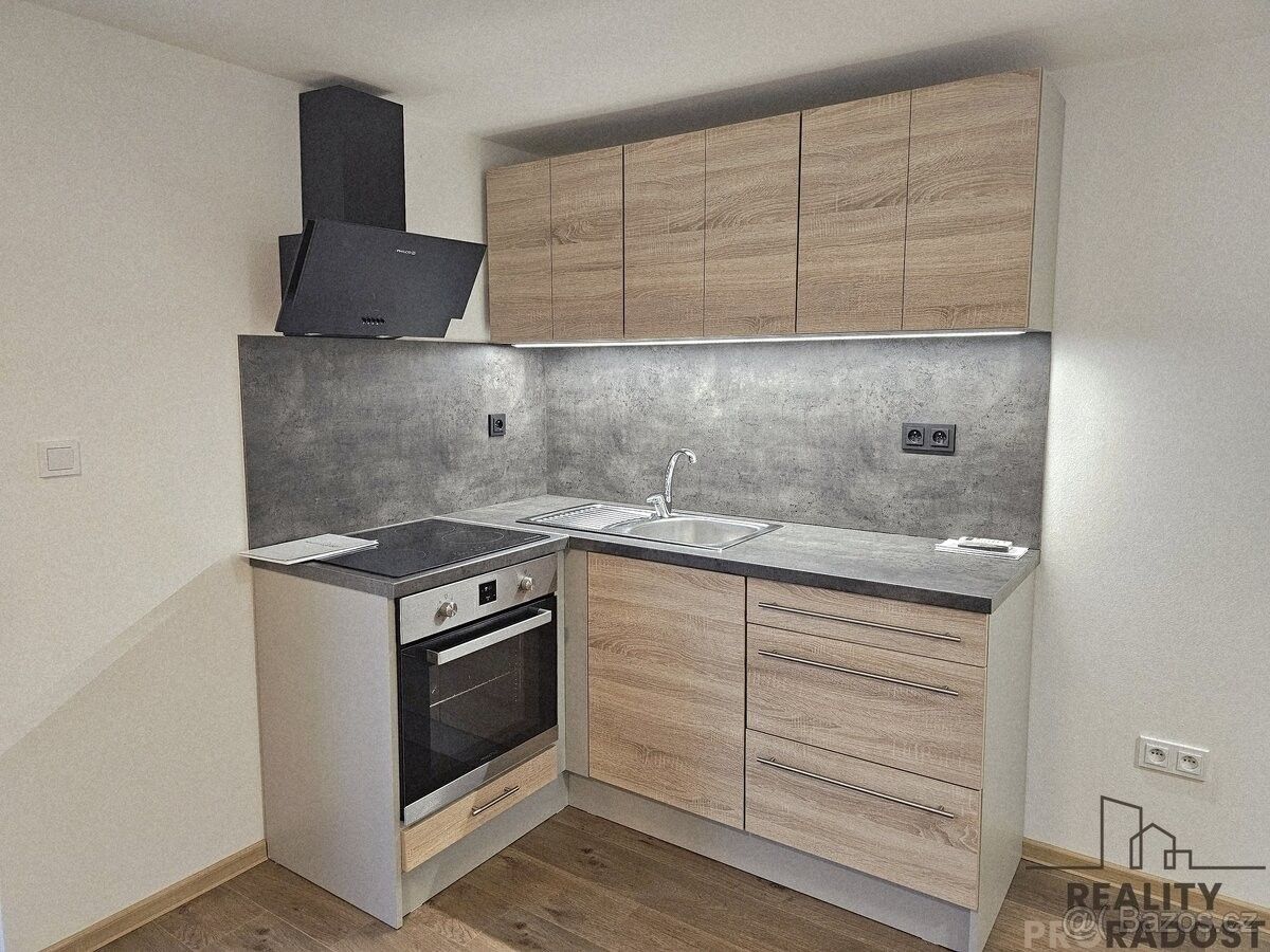 Pronájem byt - Kyjov, 697 01