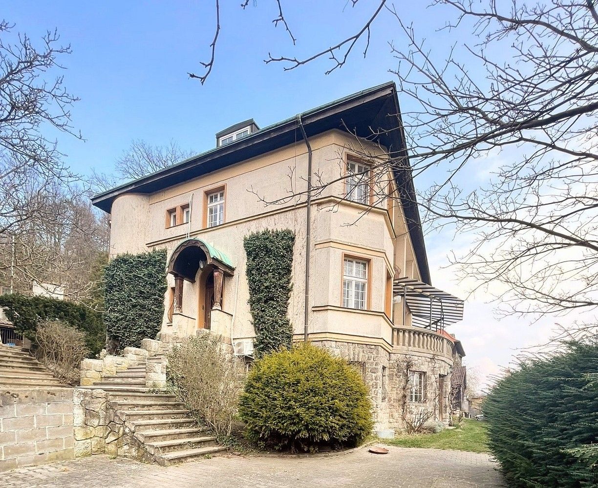 Rodinné domy, Nový Bor - Arnultovice, okres Česká Lípa, Liberecký kraj, 573 m² - 2