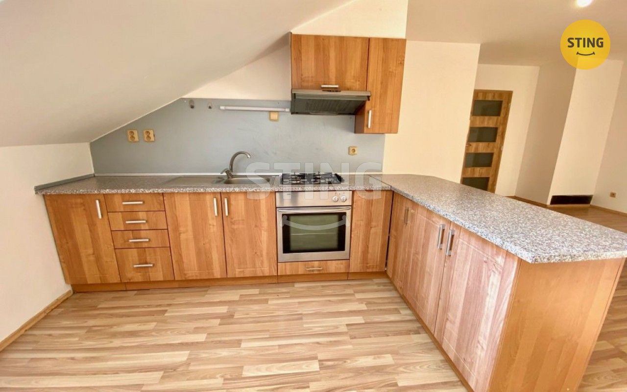 Pronájem byt 2+kk - Nádražní okruh, Opava, 69 m²