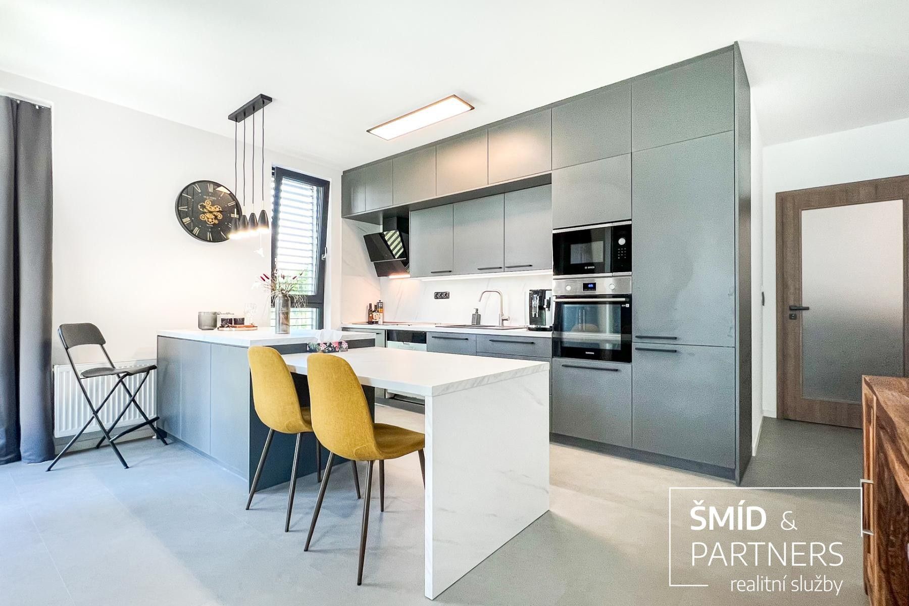 Prodej byt 2+kk - Zásmucká, Kolín, 63 m²