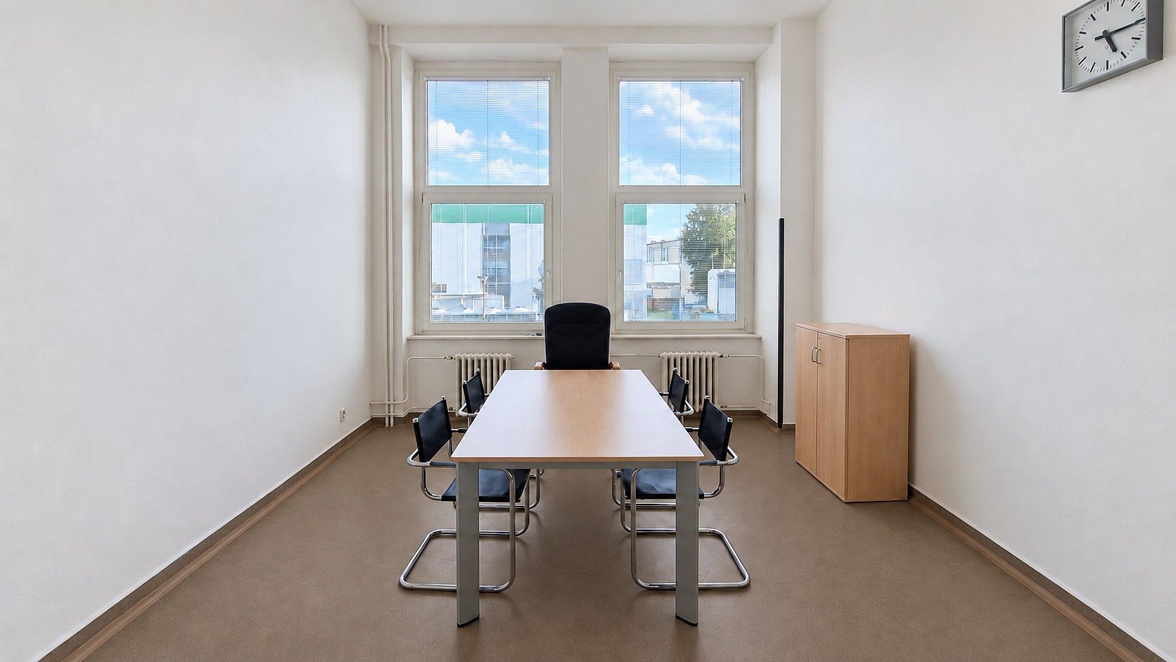 Pronájem kancelář - Praha - Běchovice, okres Praha 21, Hlavní město Praha, 25 m² - 1