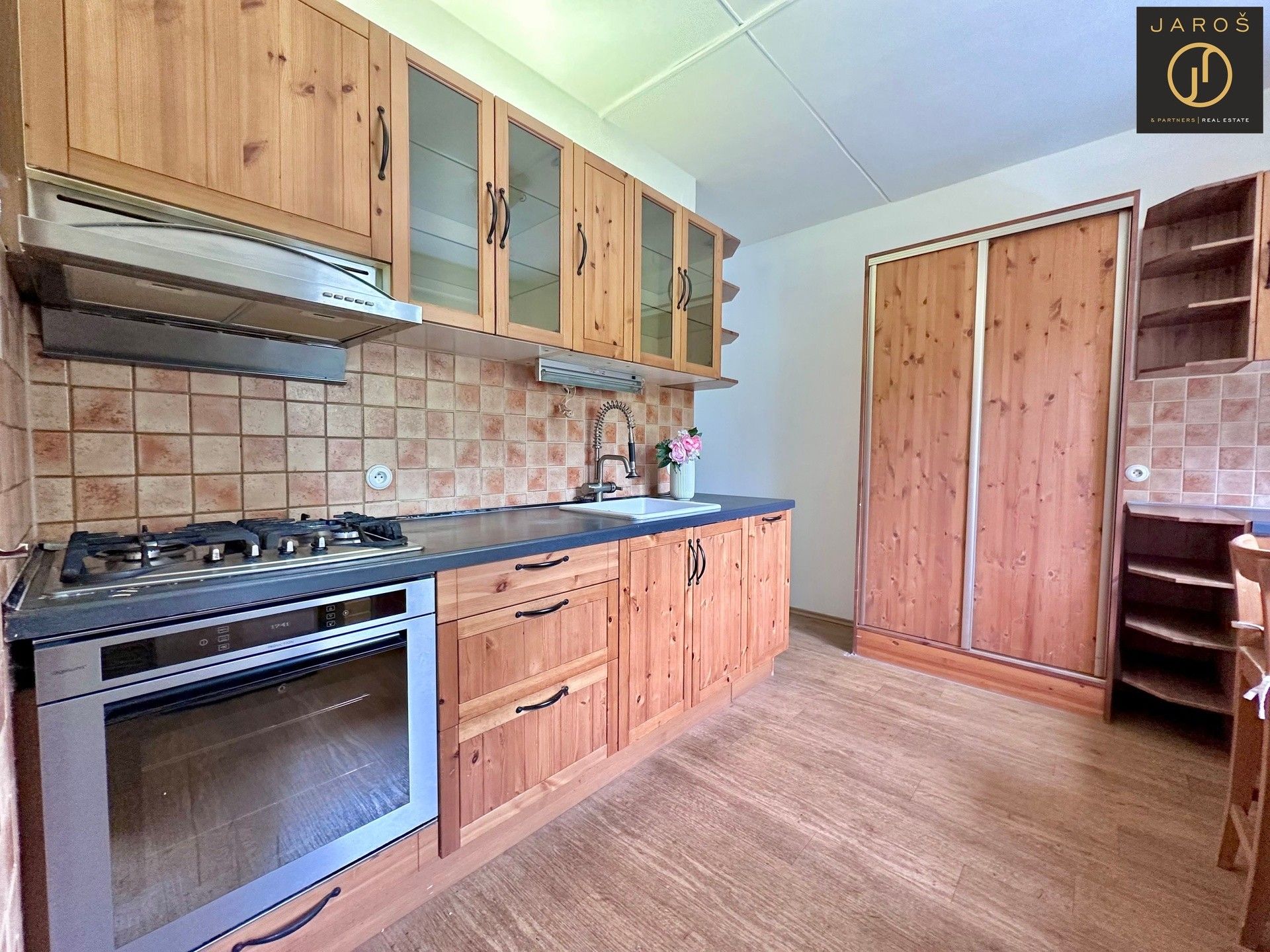 3+1, Topolová, Klášterec nad Ohří, 80 m²