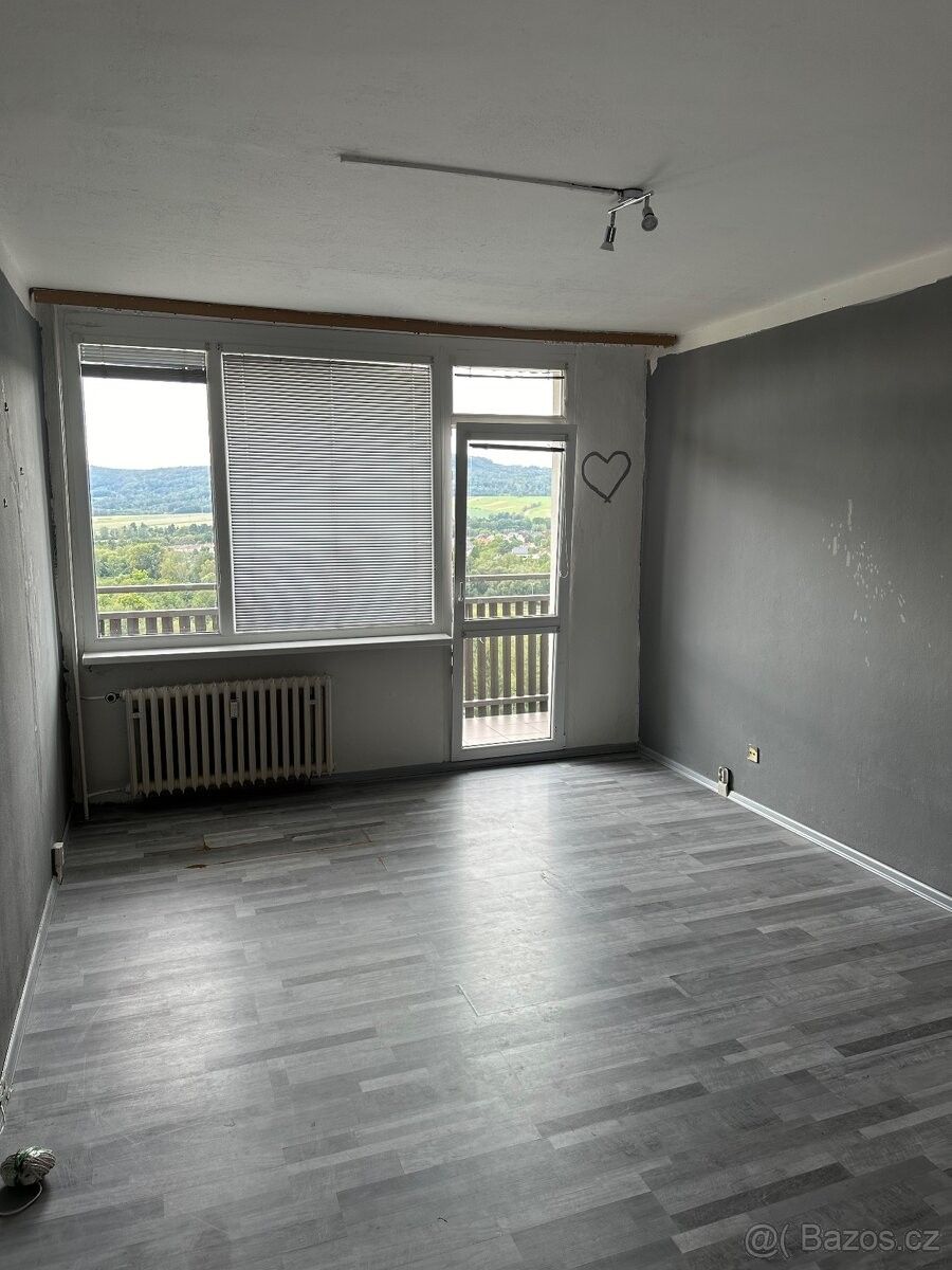 Byty, Sloup v Čechách, 471 52