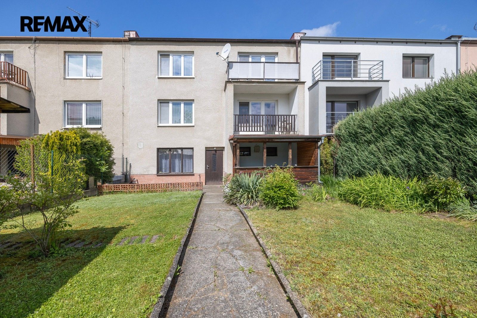 Rodinné domy, Brňovská 76, Praha Sobín, 215 m²