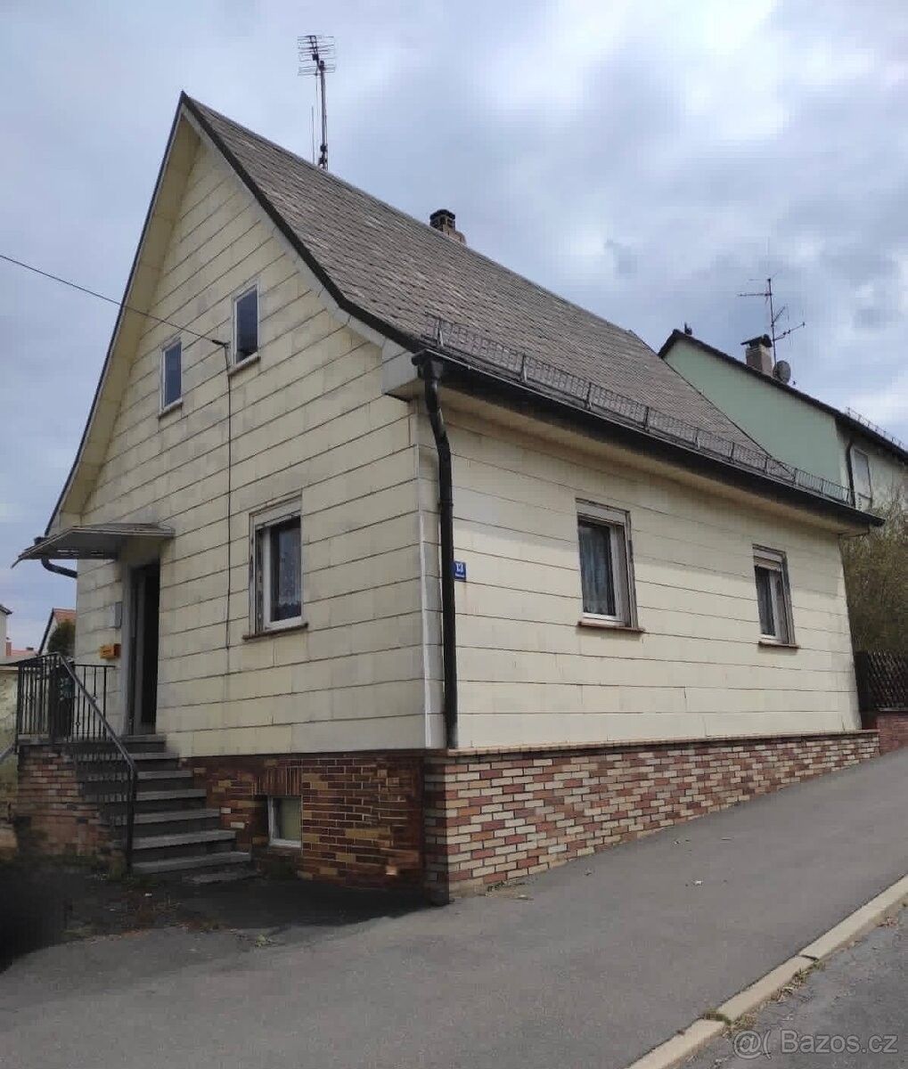 Prodej rodinný dům - 987 66, Zahraničí