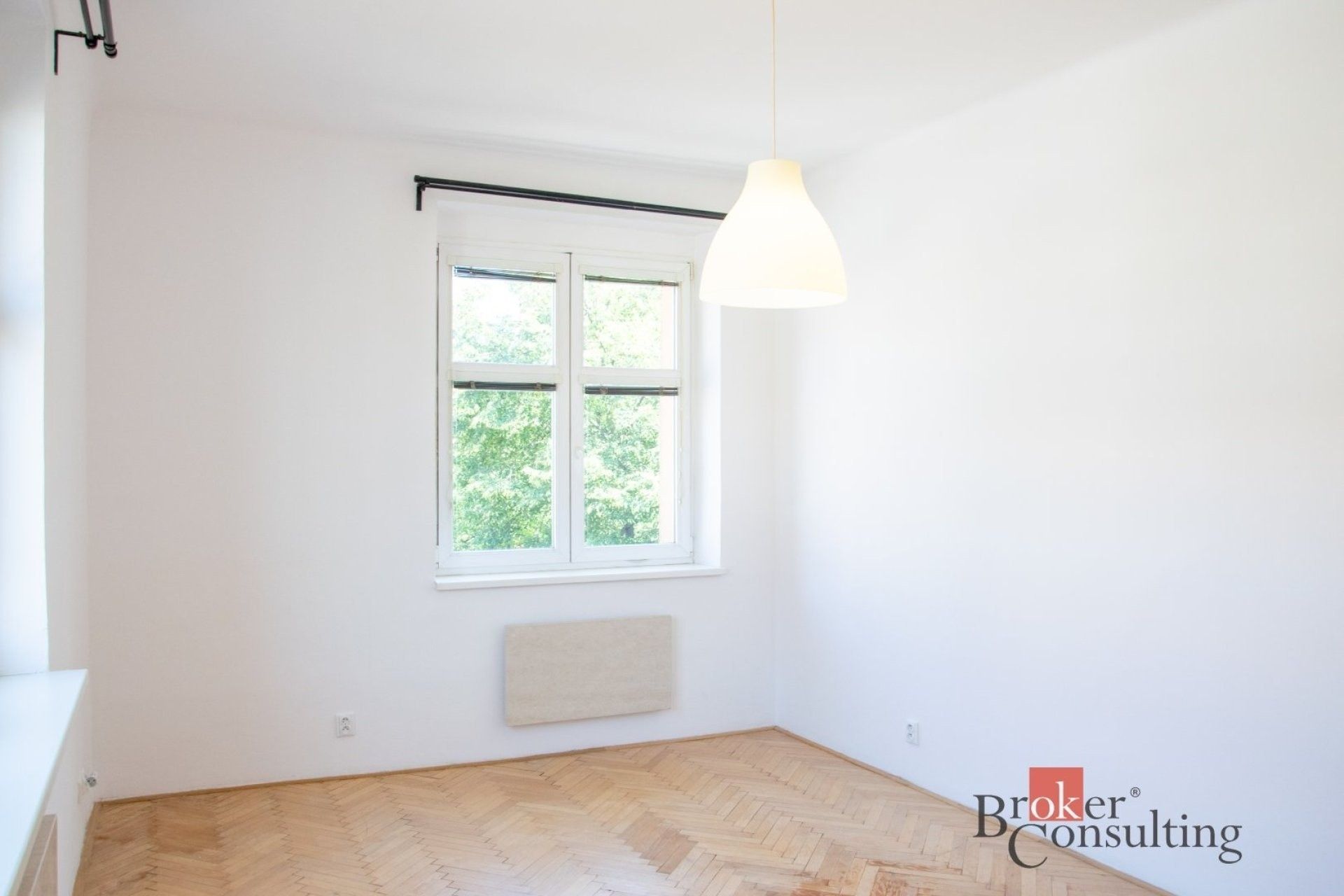 Byt 2+kk · 45 m² · Černokostelecká, Praha - 3
