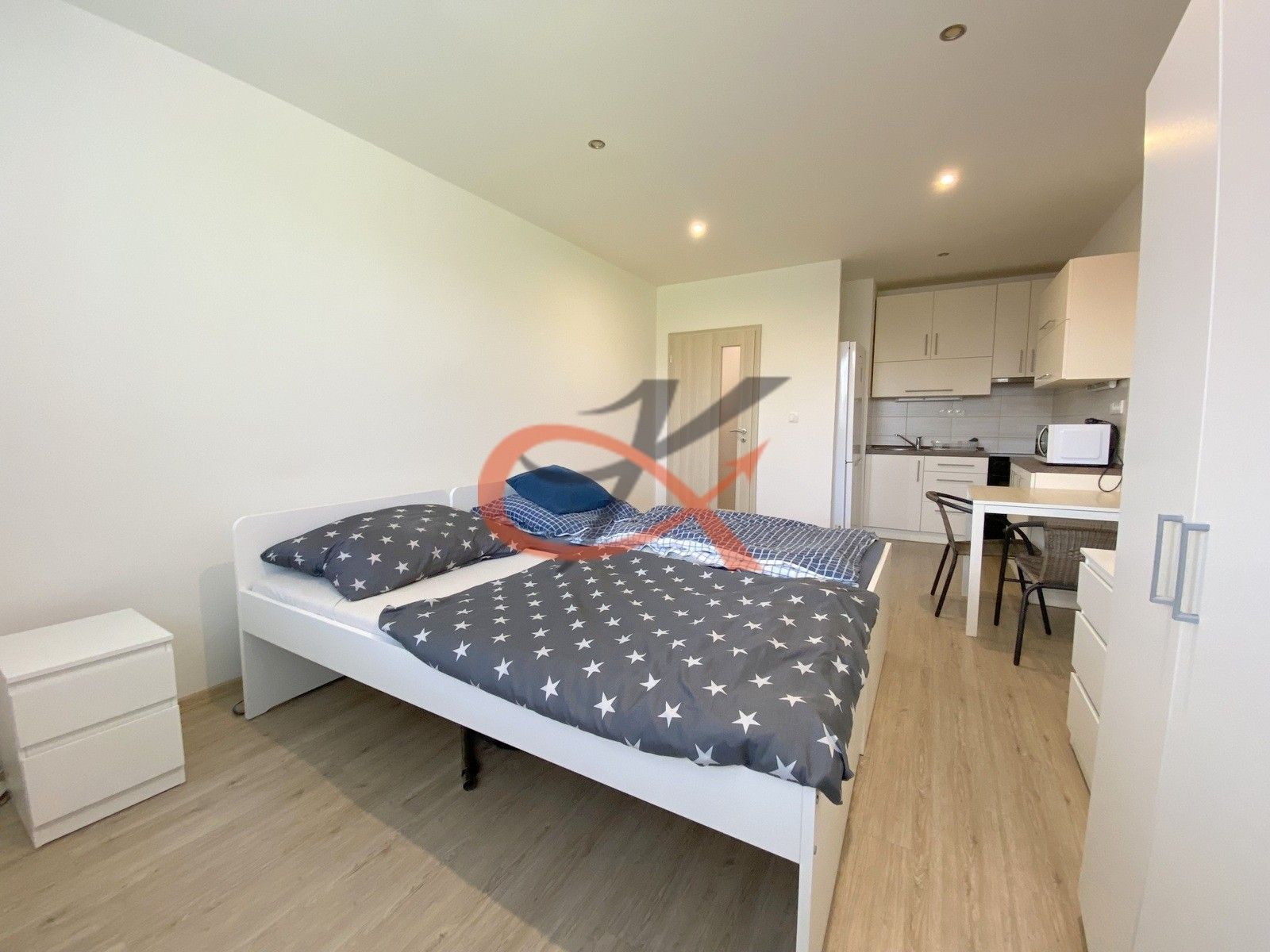 1+kk, Bratří Hlaviců, Vsetín, 28 m²