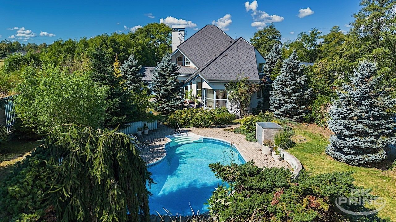 Prodej dům - V Mokřinách, Vestec, 598 m²