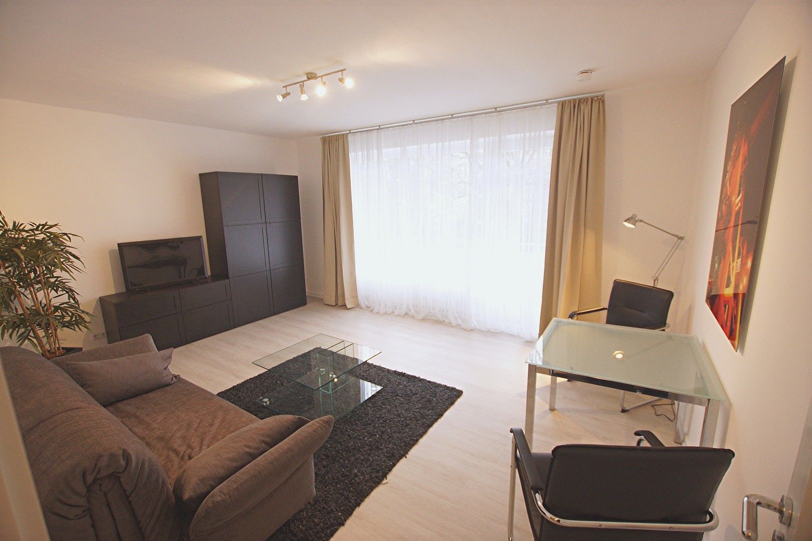 1+1, Hamburg Uhlenhorst Hamburg 22085, 34 m² - 1