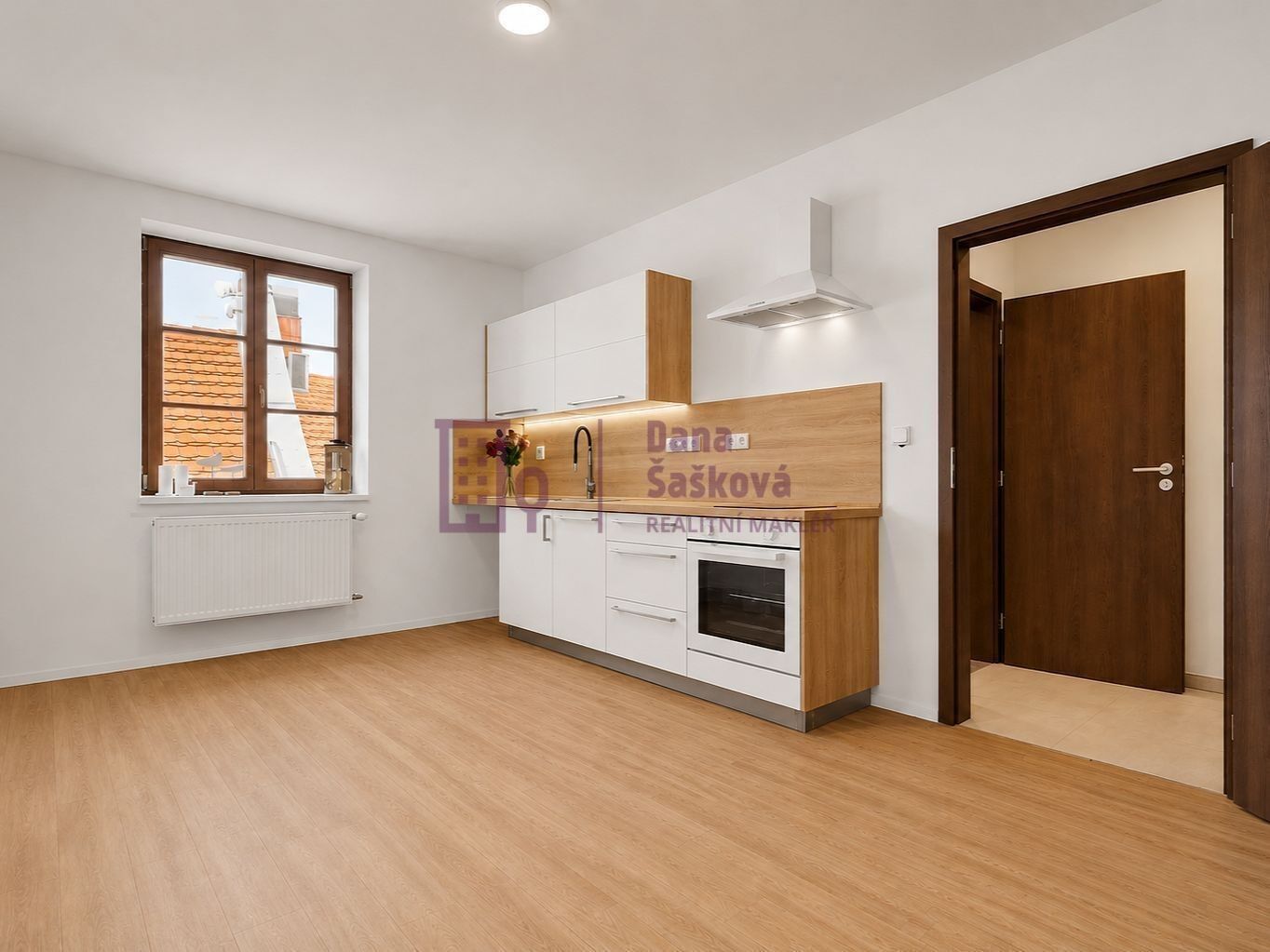 1+kk, nám. Míru 165, Jindřichův Hradec I, 23 m²