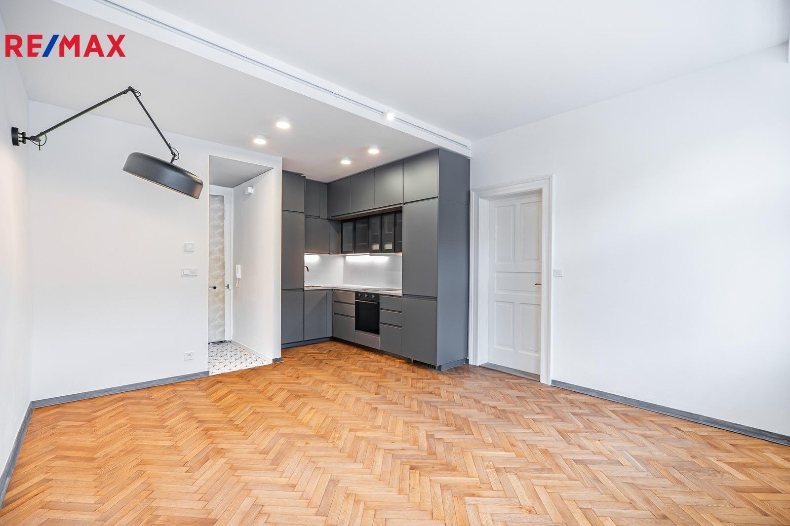 Pronájem byt 3+kk - Šmeralova 130, Praha, 64 m²