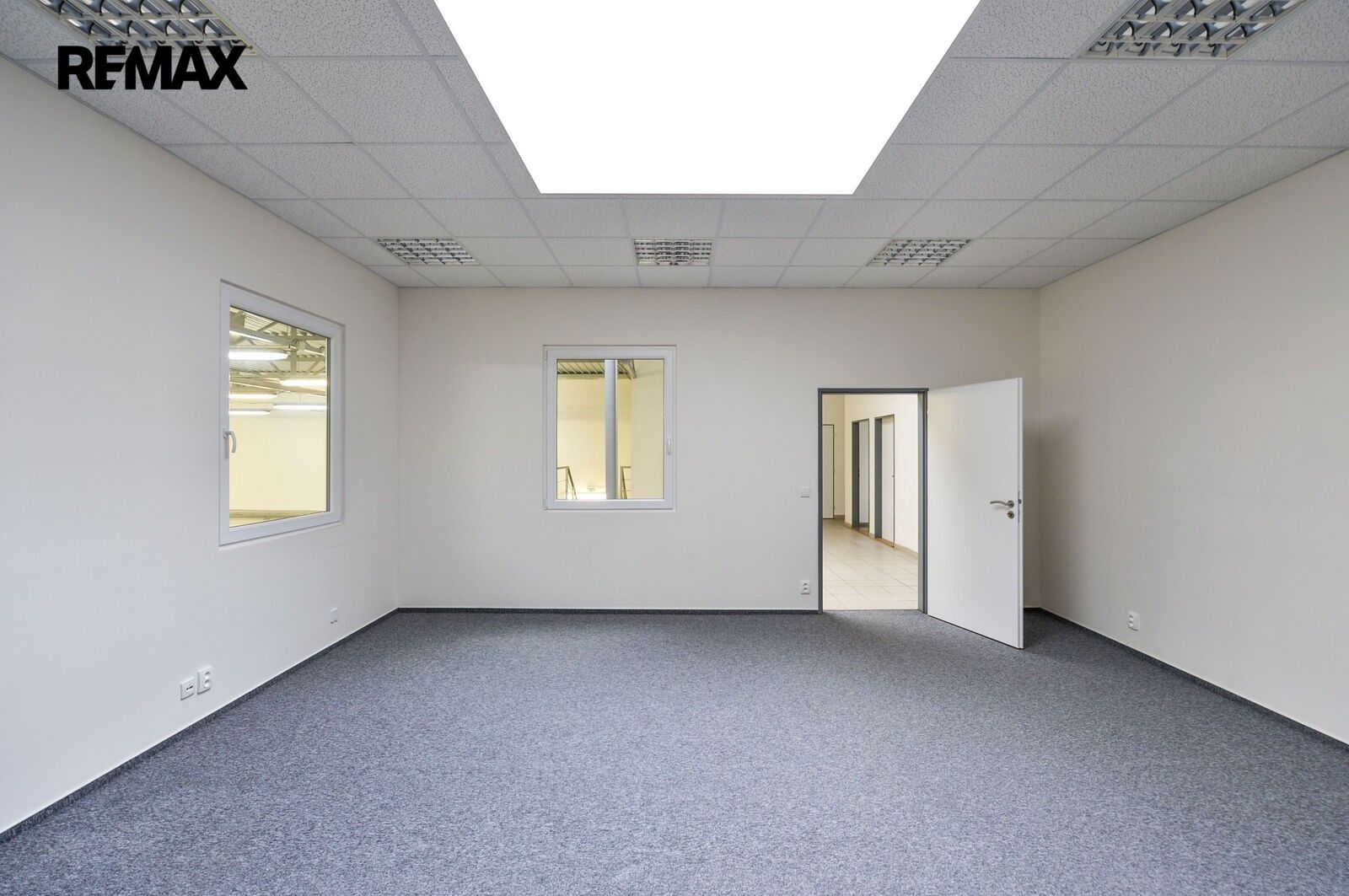 Pronájem sklad - Ve žlíbku, Praha Horní Počernice, 1 395 m² - 5