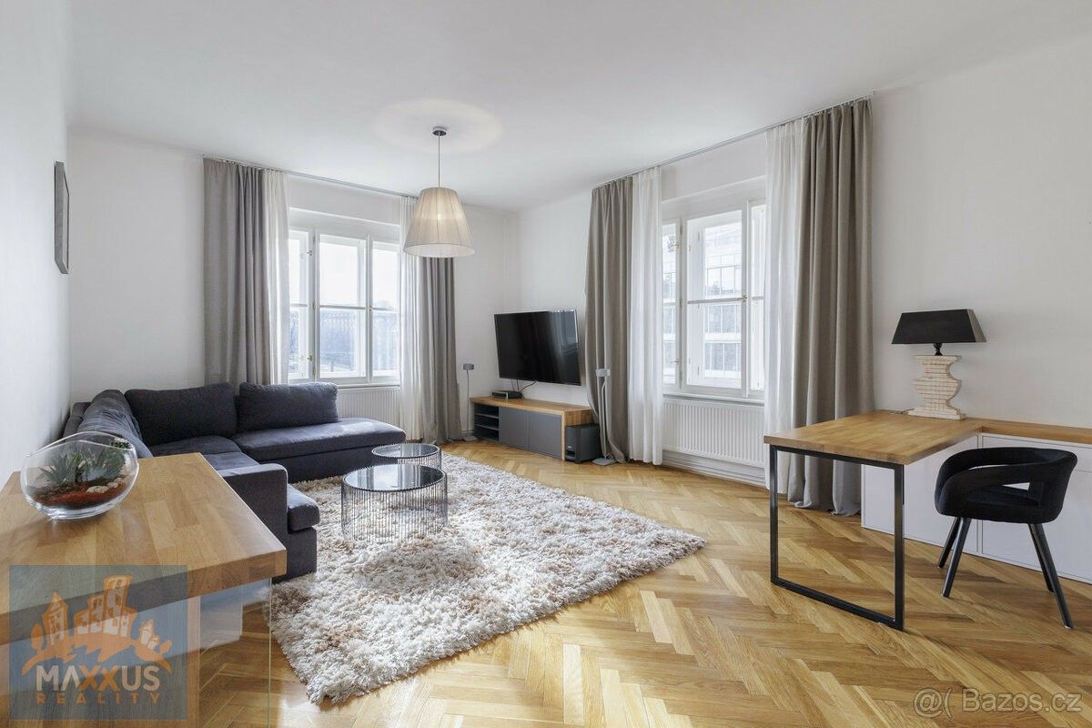 Prodej byt 3+1 - Praha, 160 00, 145 m²