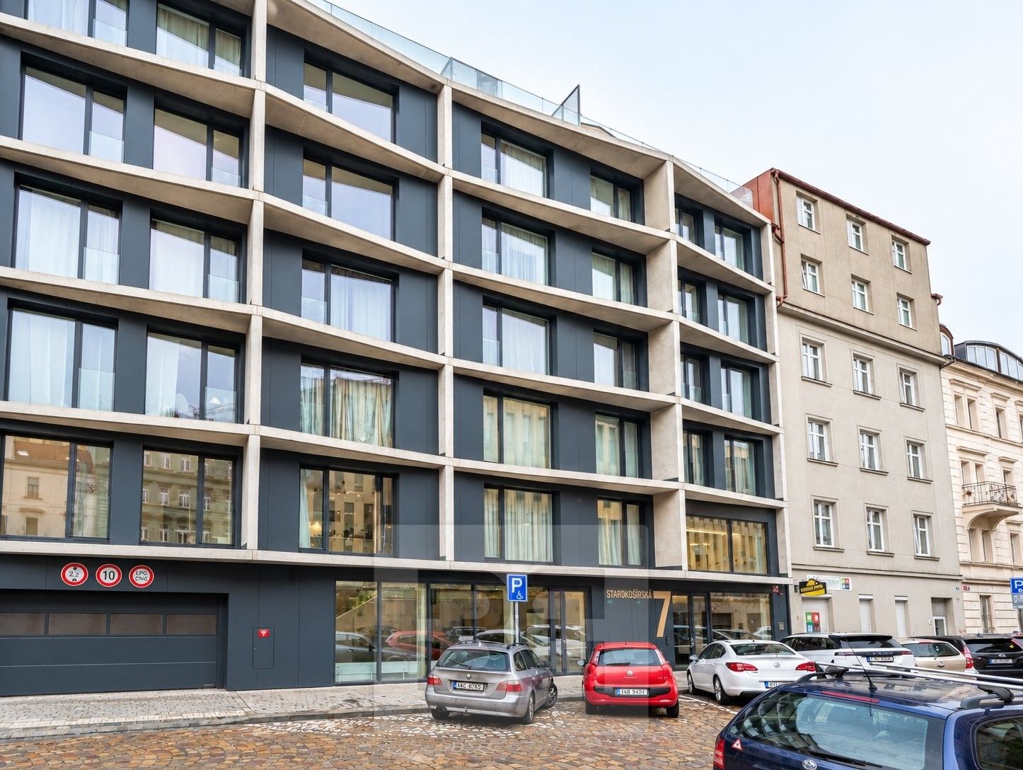 Prodej byt 1+kk - Starokošířská 1402, Praha Košíře, 40 m² - 2