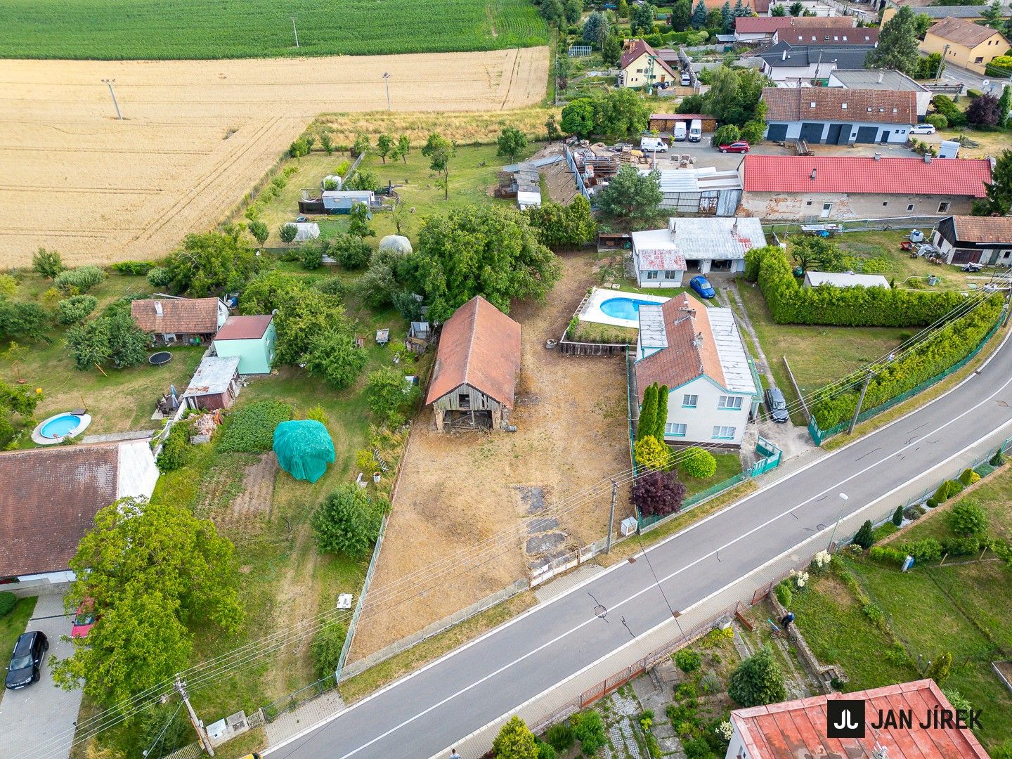 Pozemky pro bydlení, Křičeň, 1 045 m²