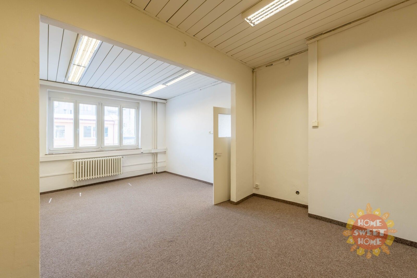 Pronájem kancelář - Přístavní, Praha, 37 m²