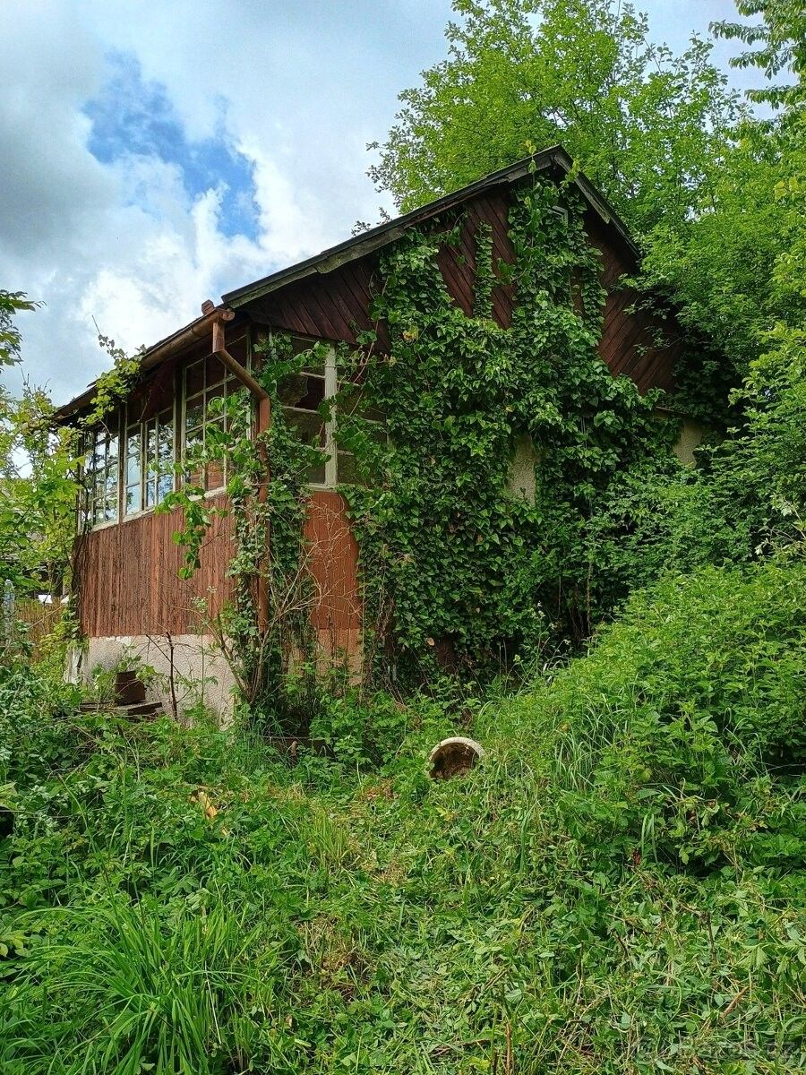 Chaty, Praha, 140 00, 471 m²