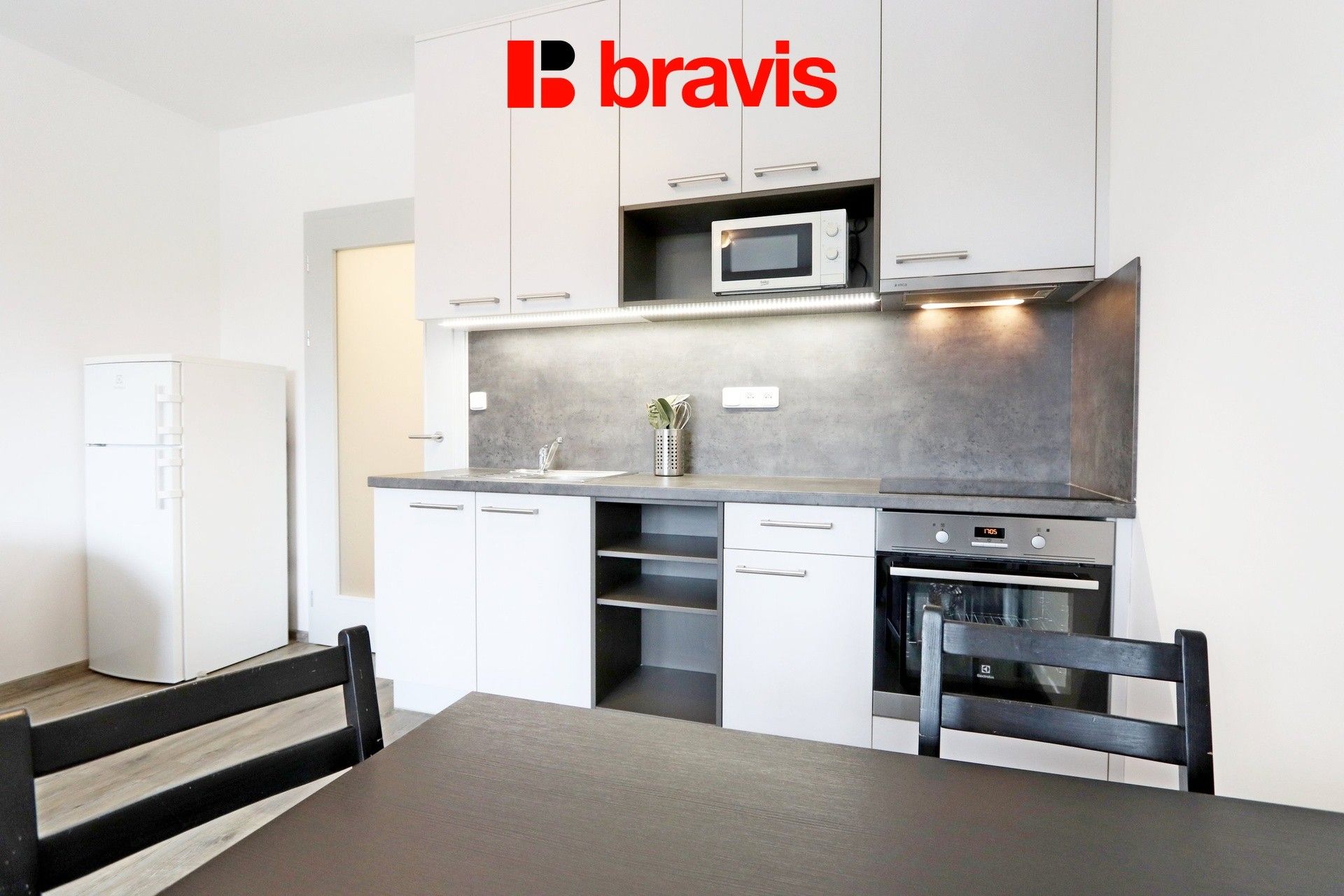 Pronájem byt 1+kk - třída Generála Píky, Brno, 28 m²