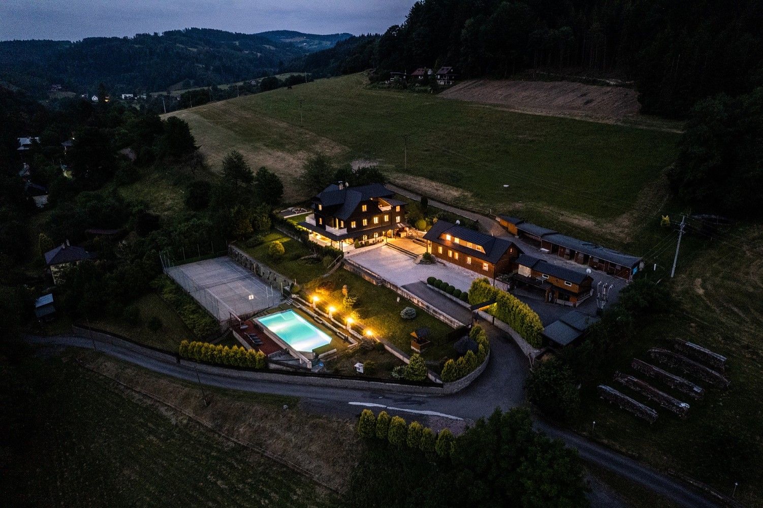 Rodinné domy, Bystřička, okres Vsetín, 669 m² - 2