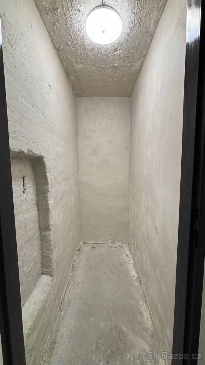 Sklady, Praha, 150 00