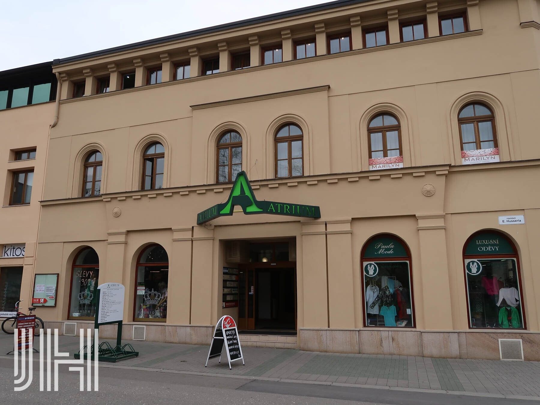 Restaurace, Hlaváčkovo nám., Prostějov, 250 m² - 1