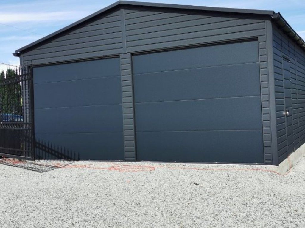 Garáže, Třinec, 739 61