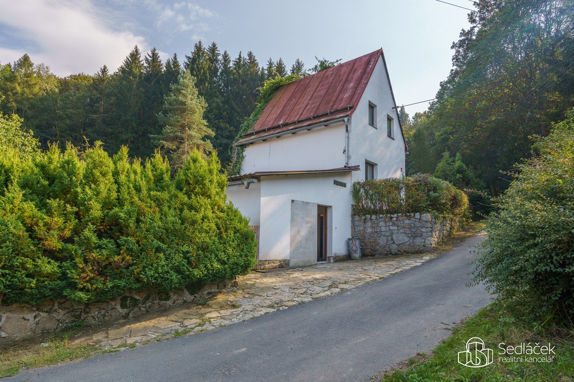 Prodej chata - V Lomu, Oloví, 100 m²